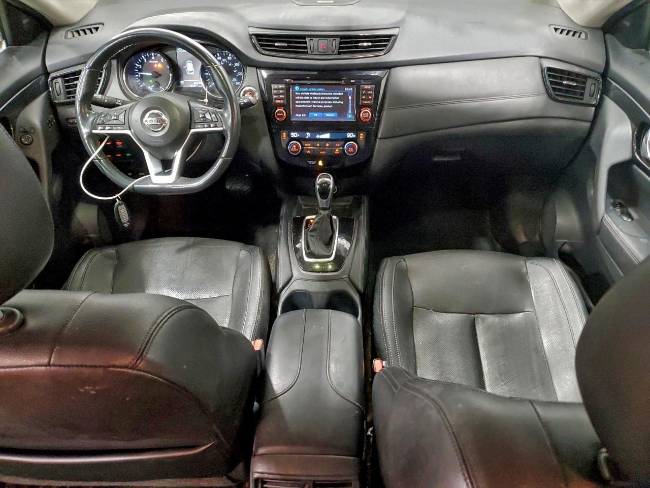 2017 NISSAN ROGUE