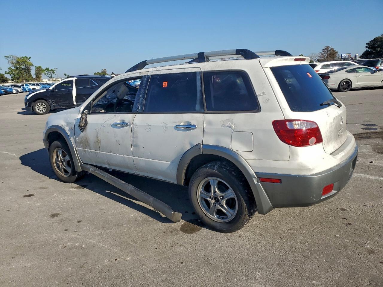 2004 MITSUBISHI outlander