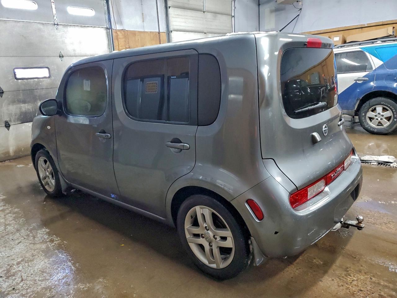 2011 NISSAN CUBE