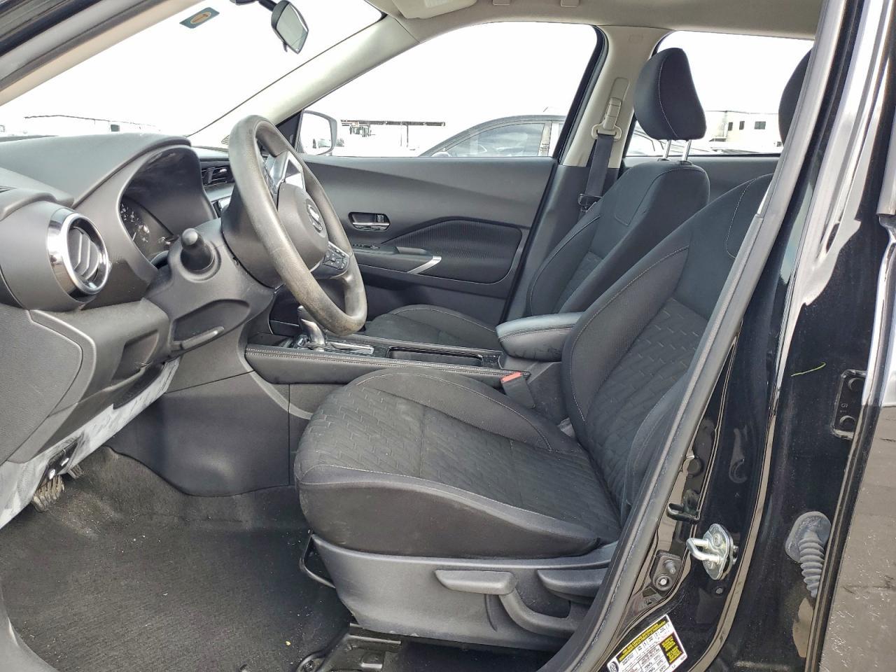 2021 NISSAN KICKS