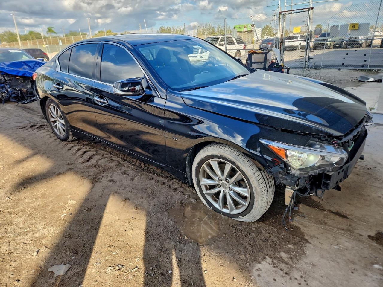 2015 INFINITI Q50