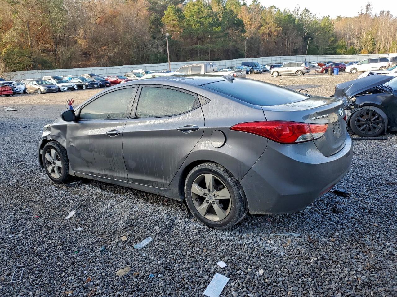 2012 HYUNDAI ELANTRA