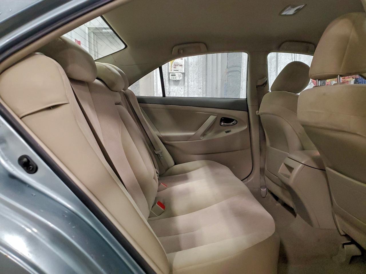 2010 TOYOTA CAMRY