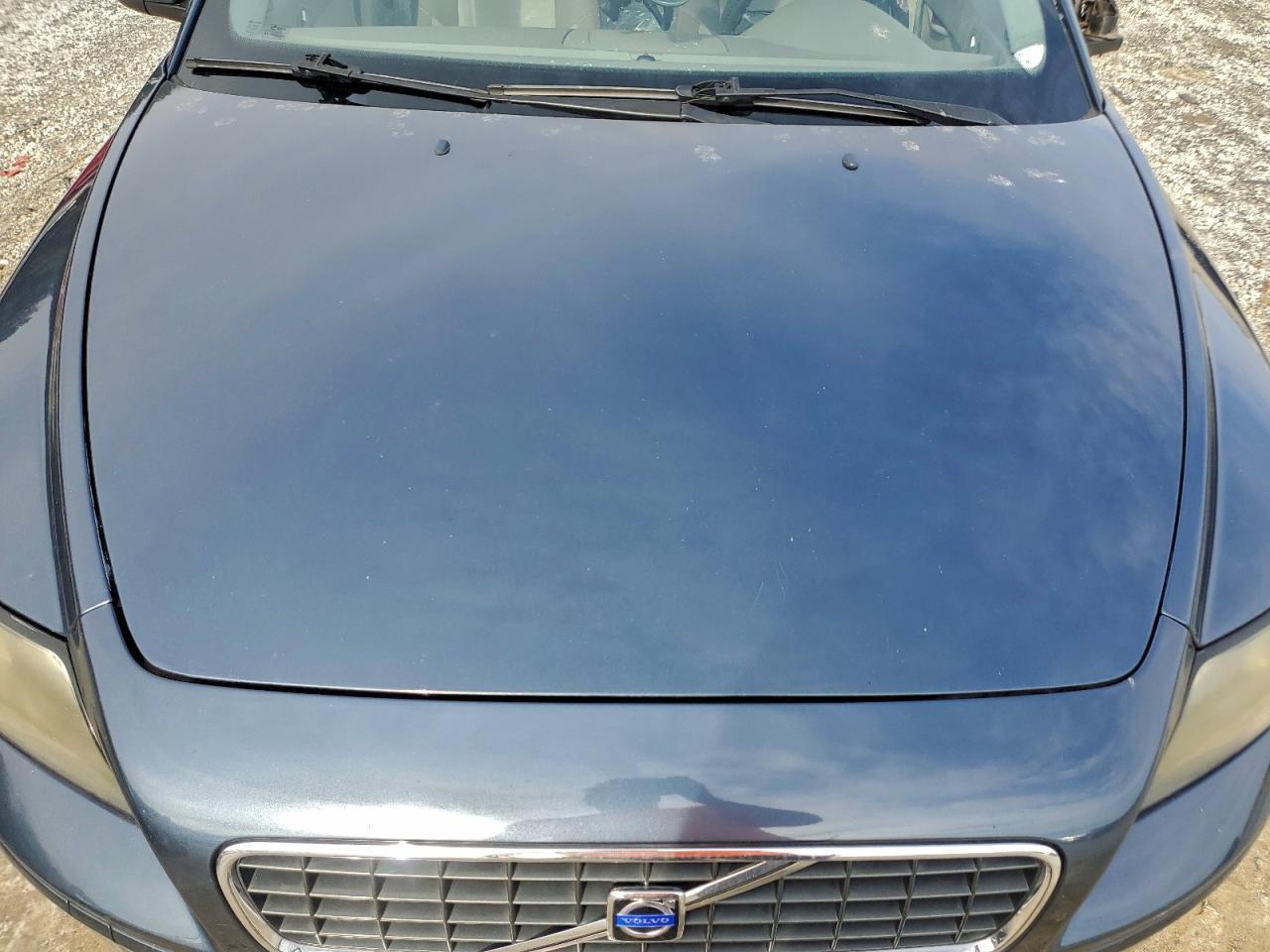 2005 VOLVO S40