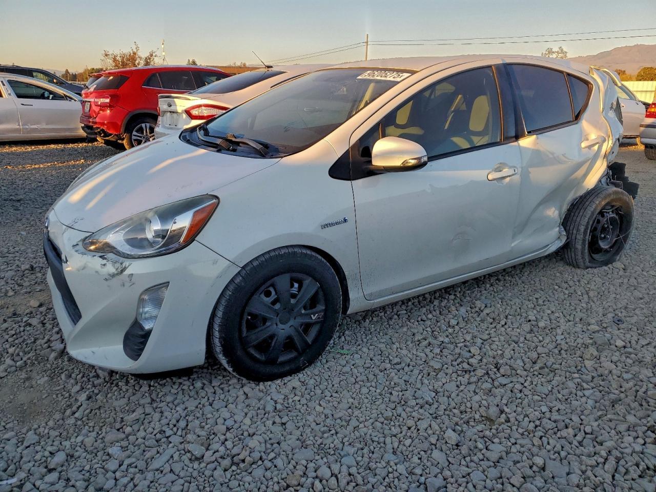 2016 TOYOTA Prius c