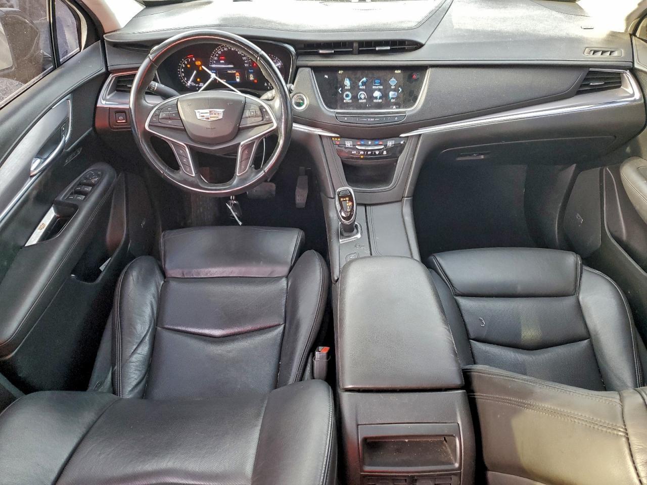 2017 CADILLAC XT5