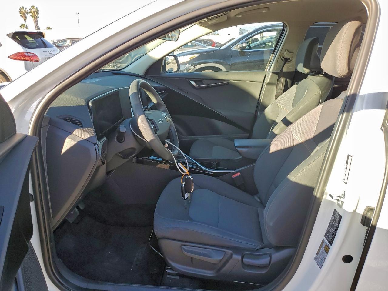 2025 KIA Niro