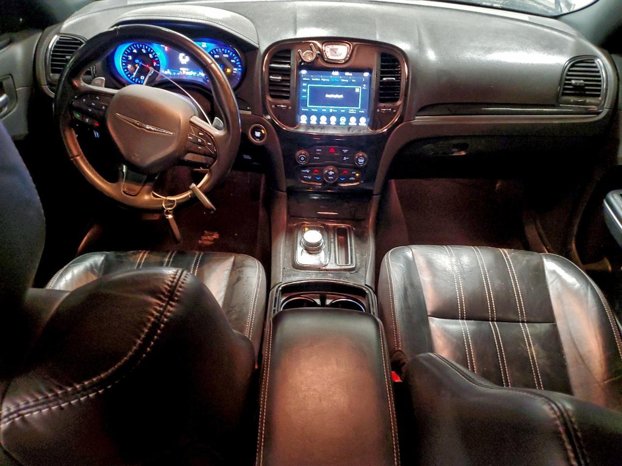 2018 CHRYSLER 300