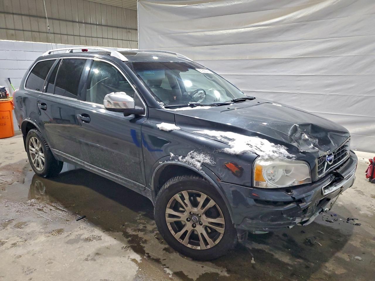 2013 VOLVO XC90