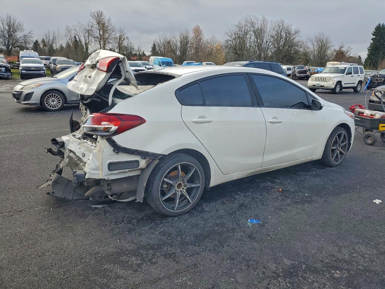 2017 KIA FORTE