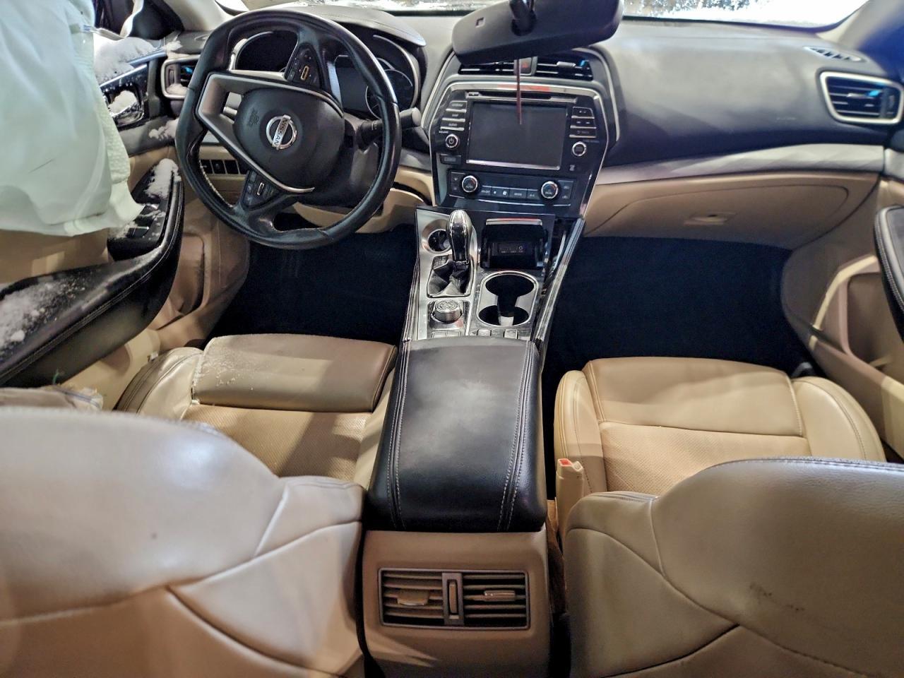 2017 NISSAN Maxima