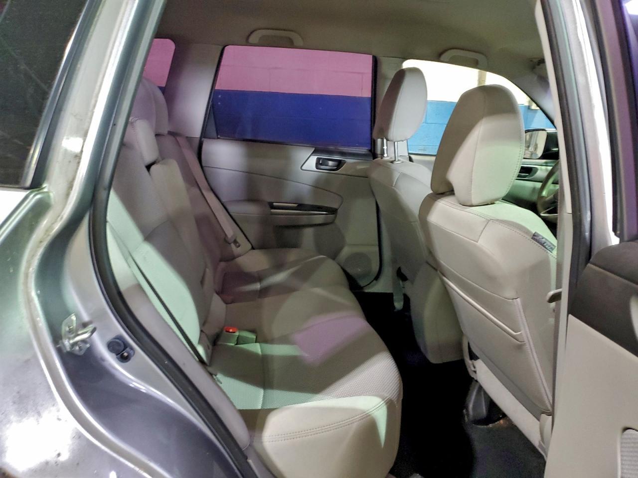 2011 SUBARU FORESTER