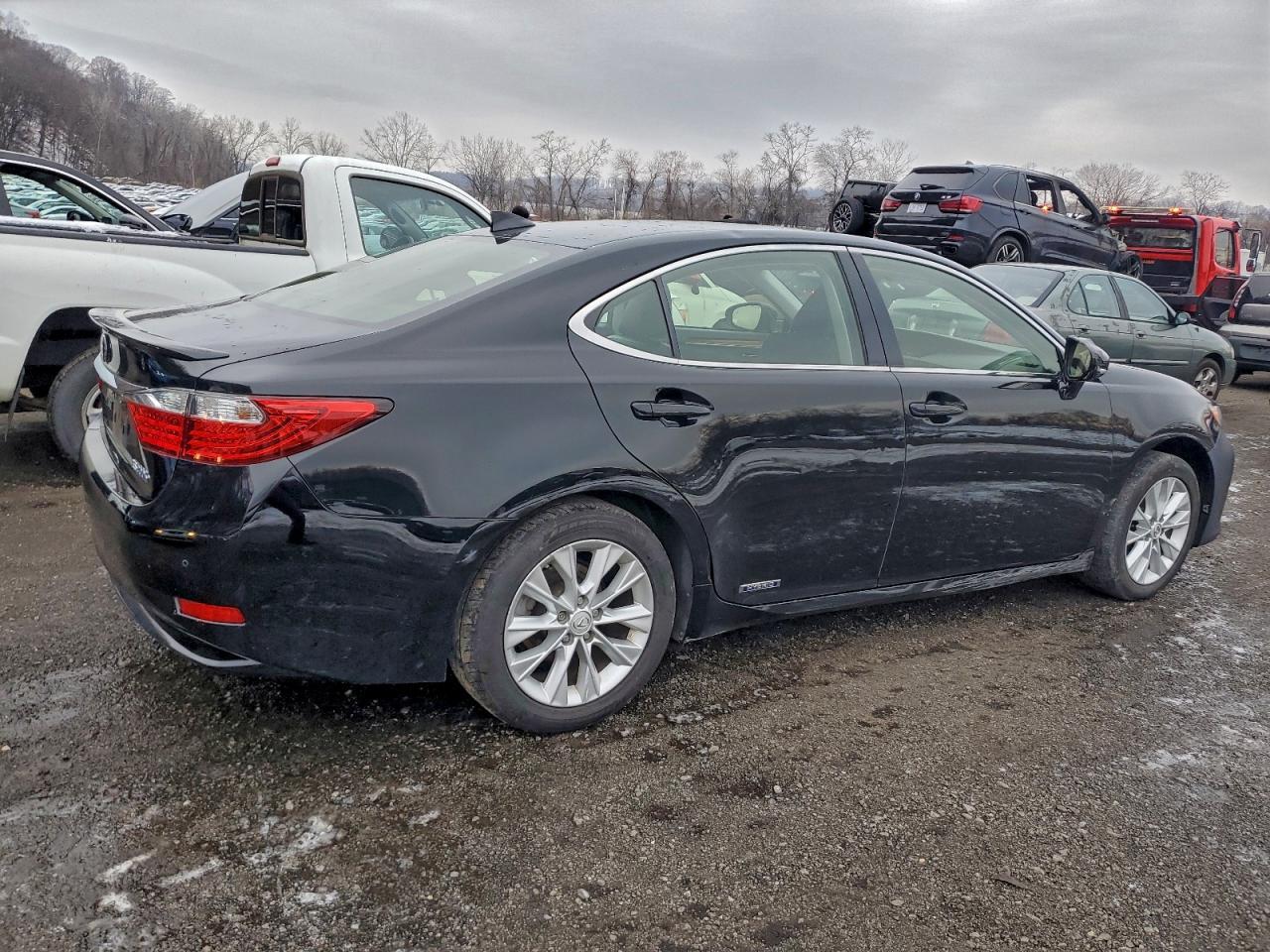 2015 LEXUS ES 300H