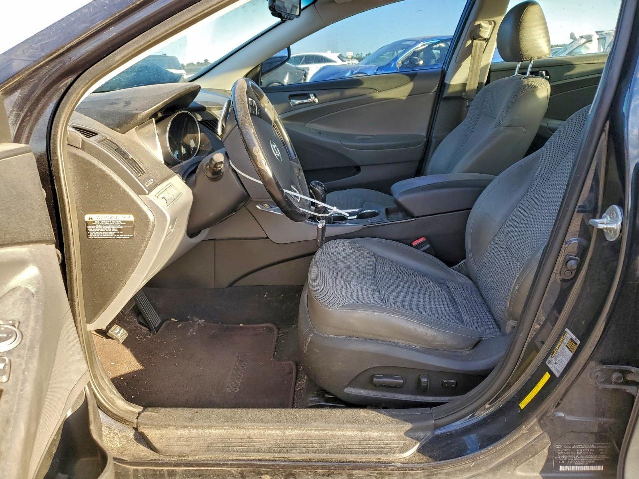 2013 HYUNDAI SONATA