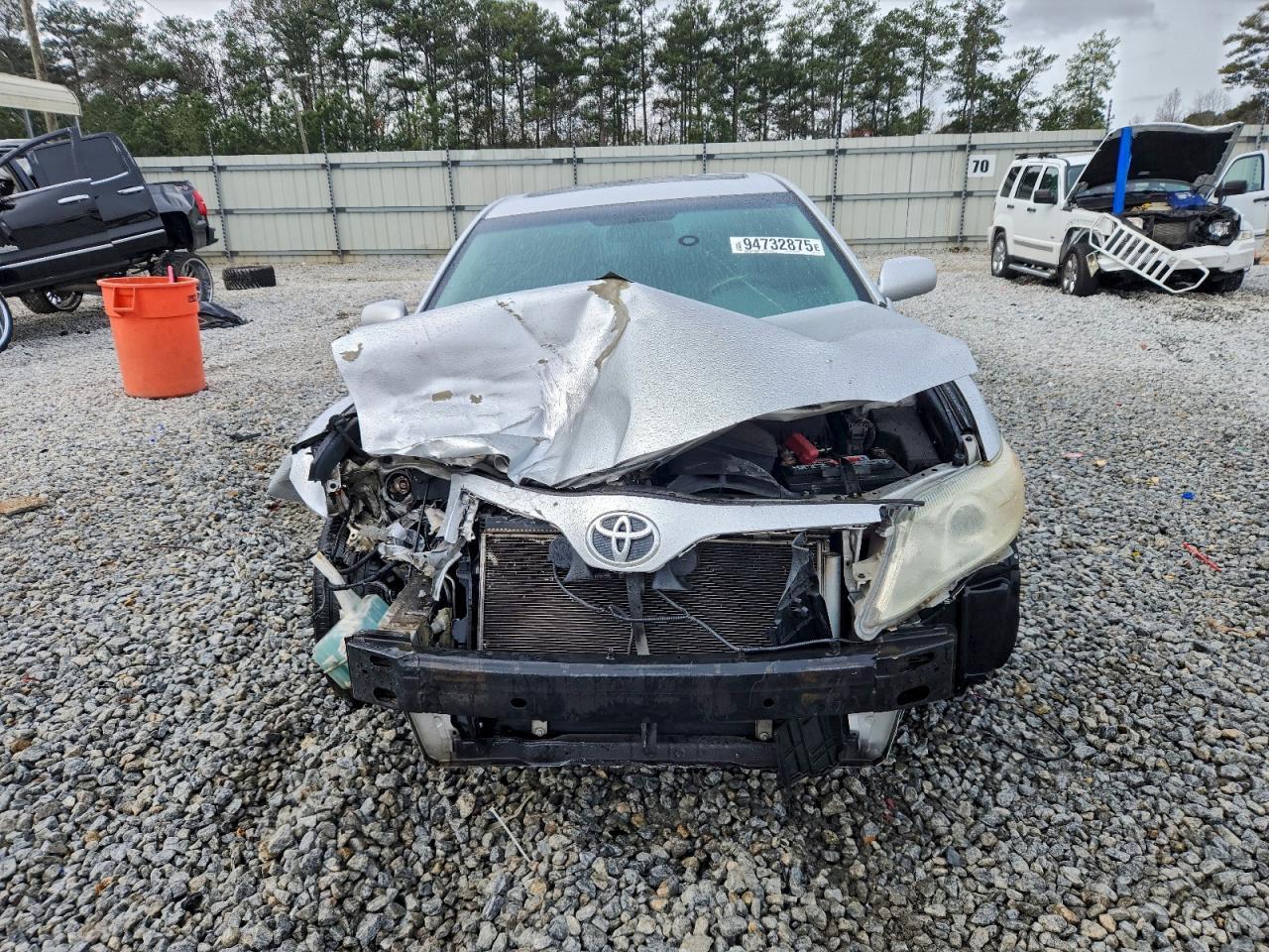 2011 TOYOTA CAMRY