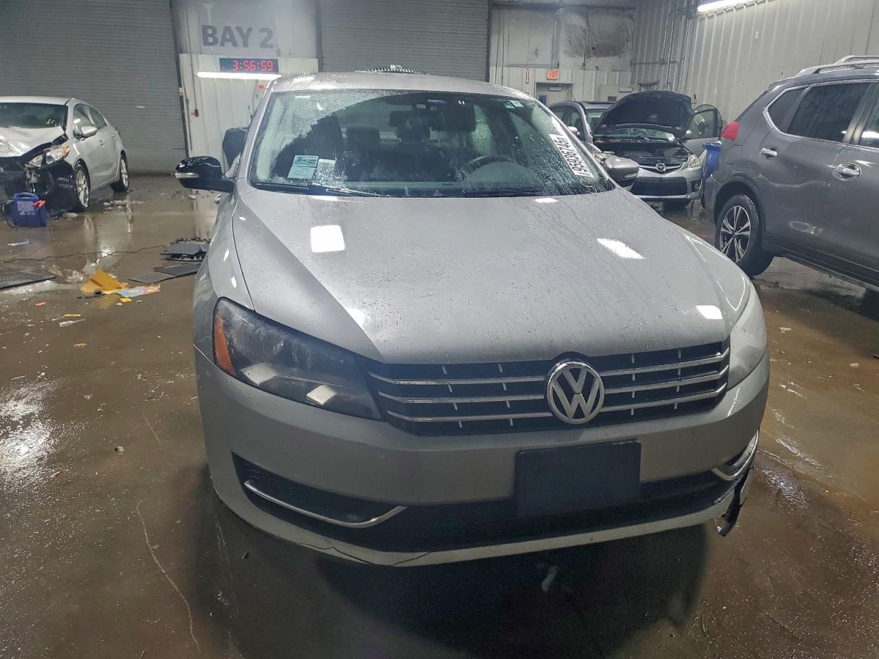 2014 VOLKSWAGEN Passat
