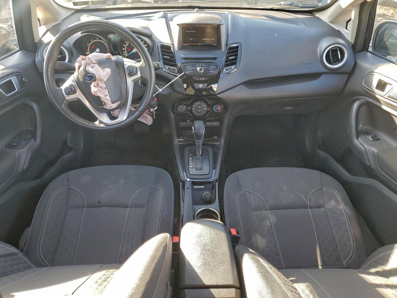 2015 FORD Fiesta