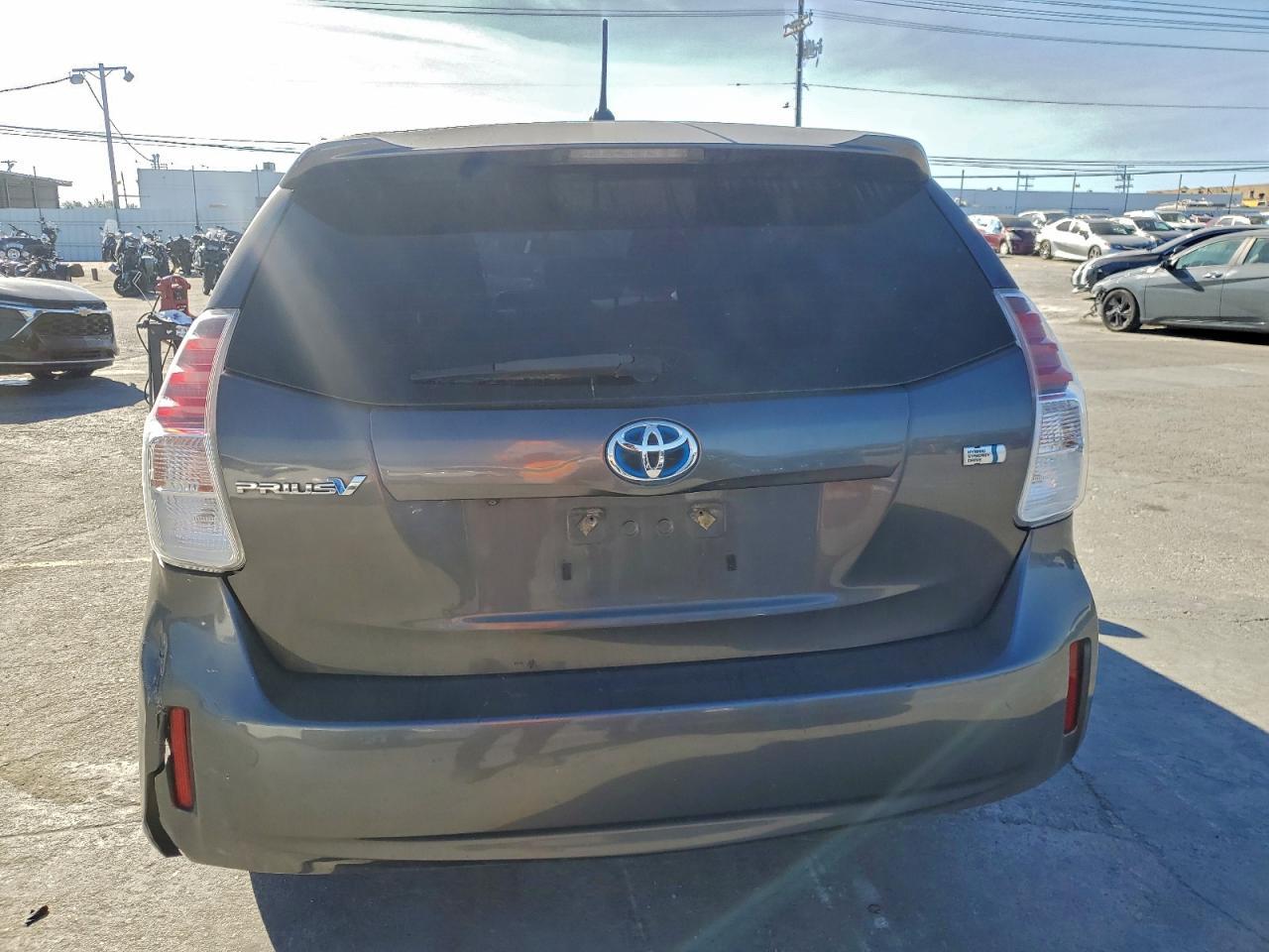 2015 TOYOTA PRIUS V