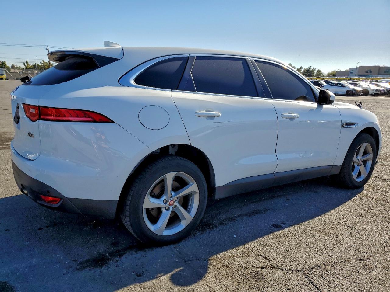 2019 JAGUAR F-Pace