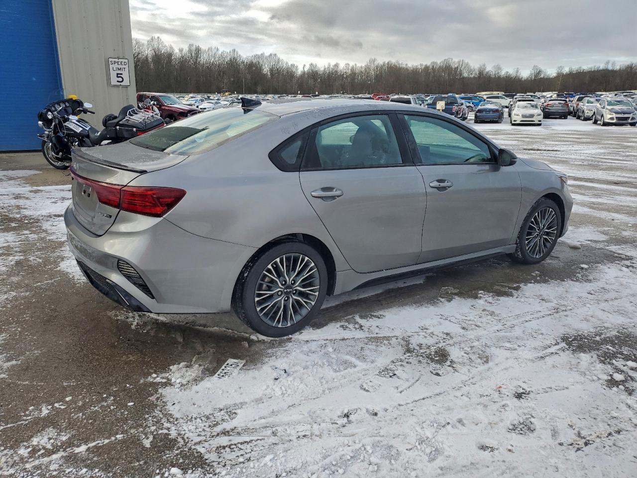 2023 KIA FORTE
