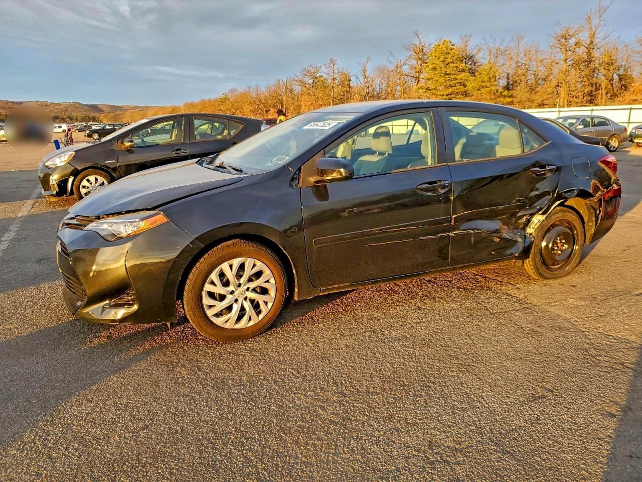 2017 TOYOTA COROLLA