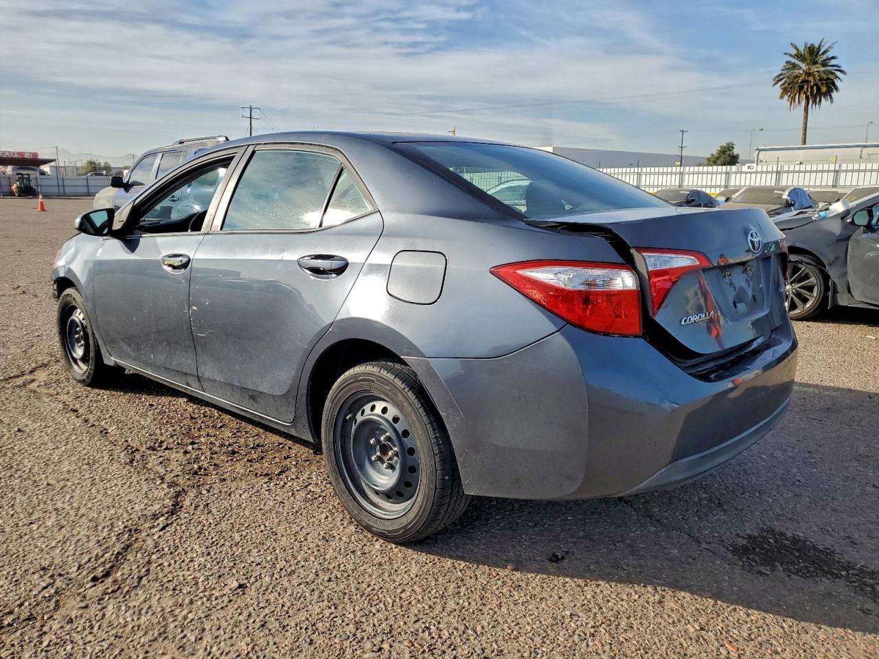 2015 TOYOTA COROLLA