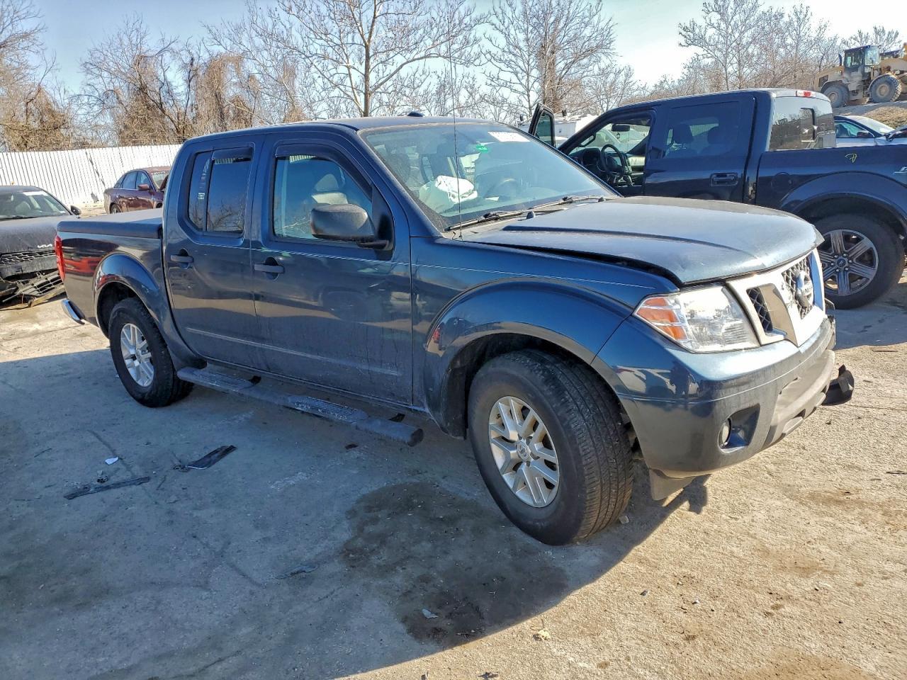 2017 NISSAN Frontier