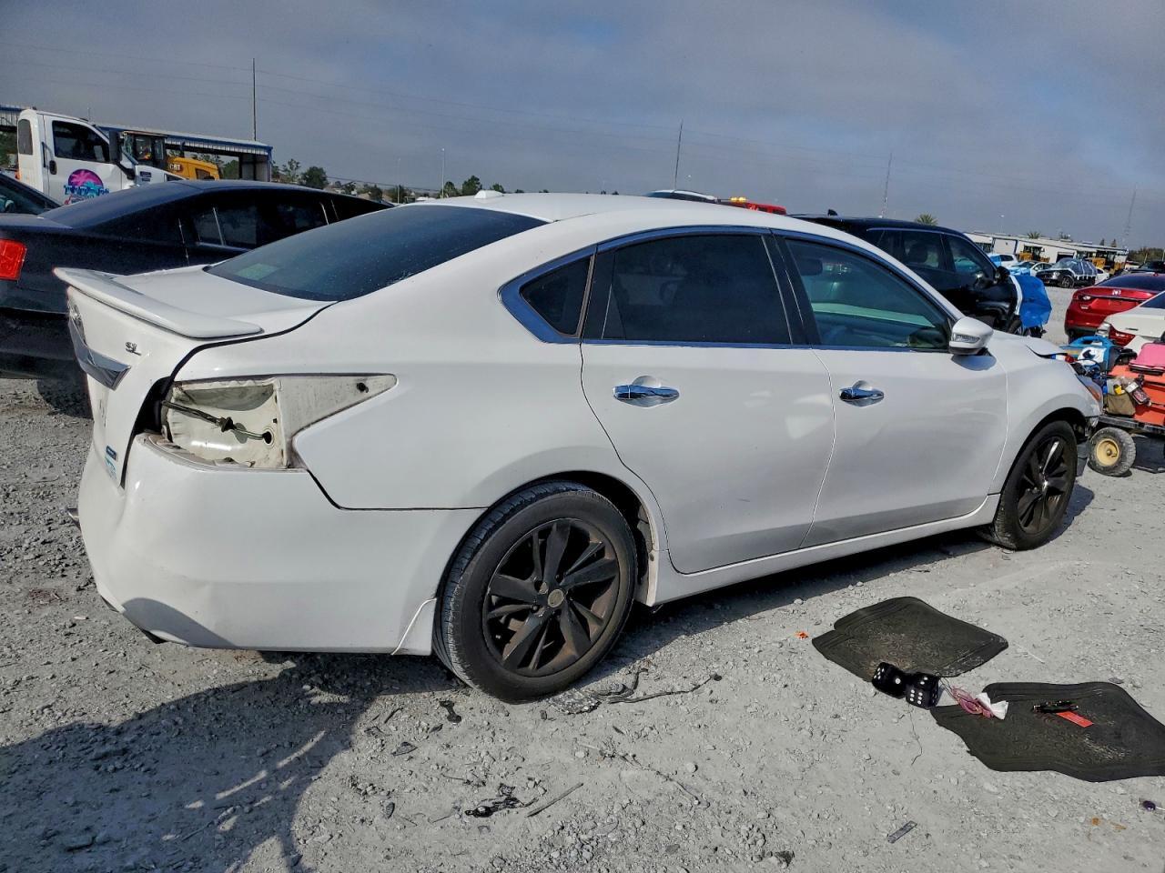 2013 NISSAN ALTIMA