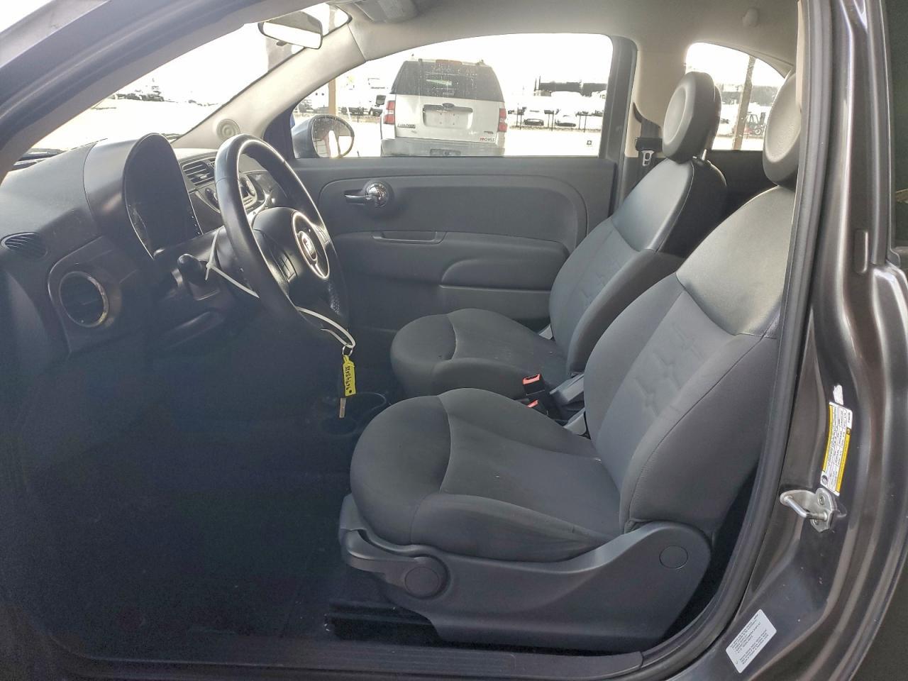 2015 FIAT 500