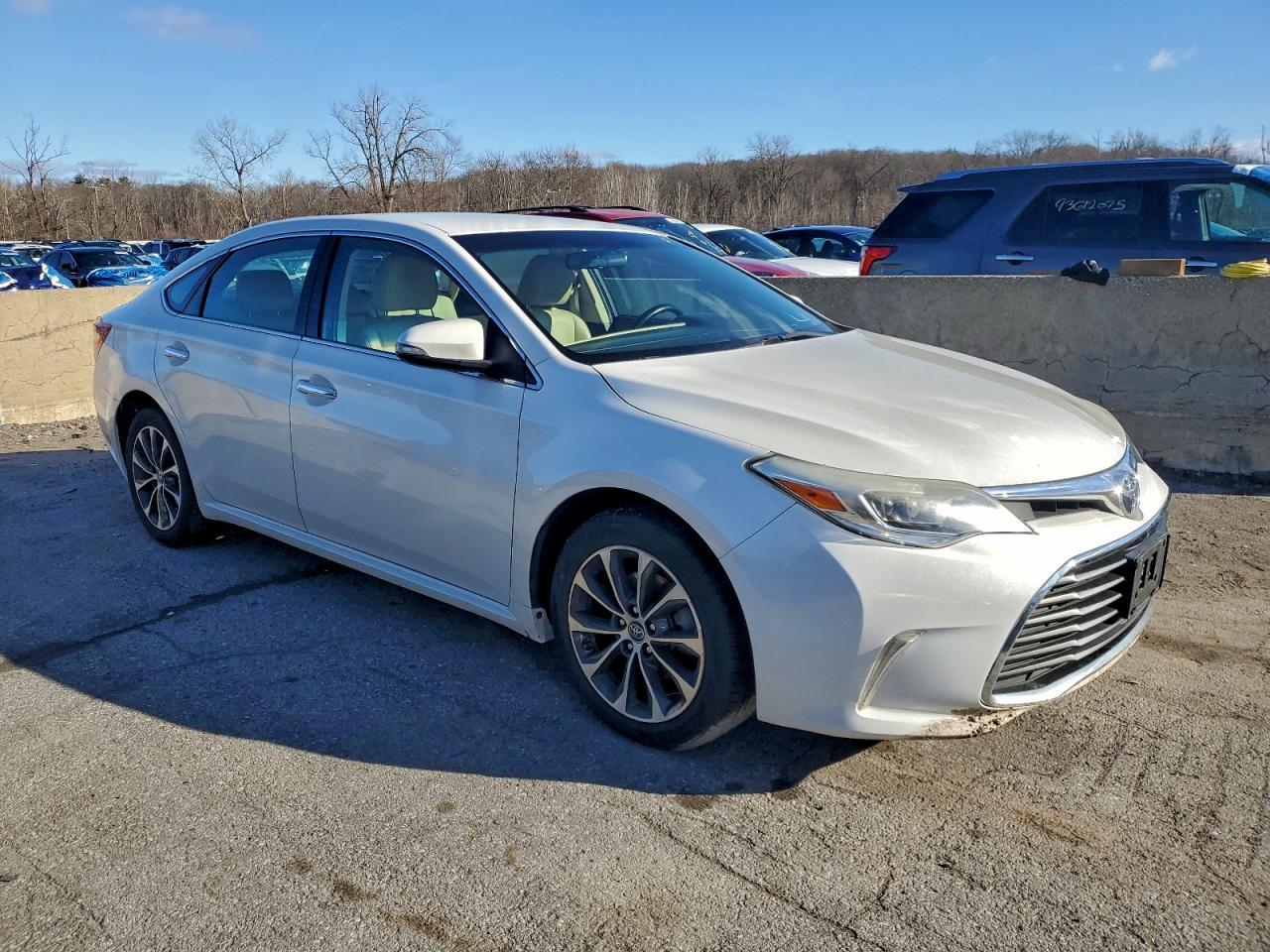2016 TOYOTA Avalon