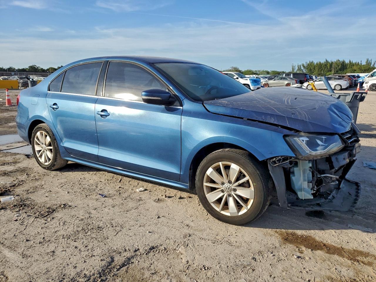 2015 VOLKSWAGEN JETTA