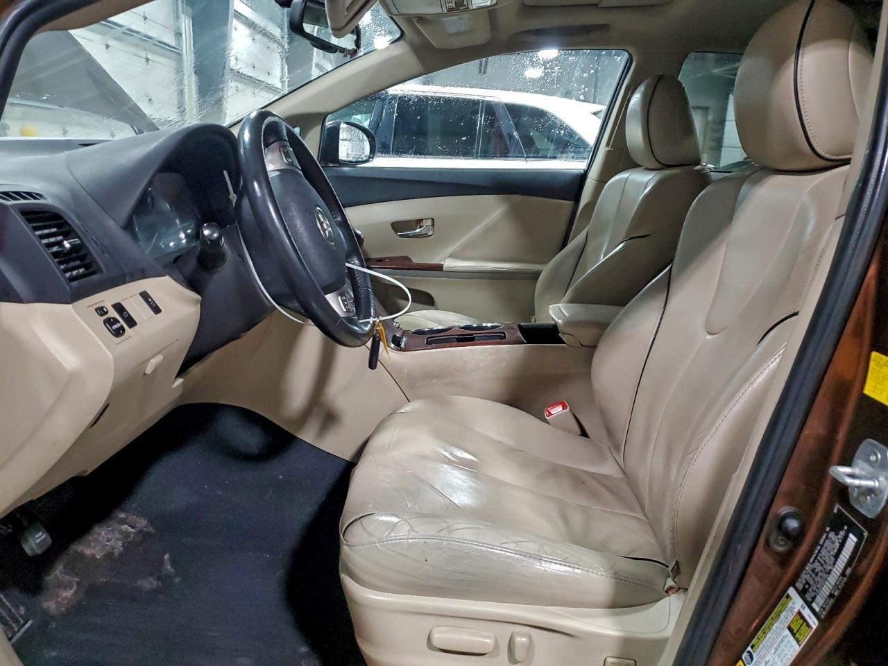 2011 TOYOTA VENZA