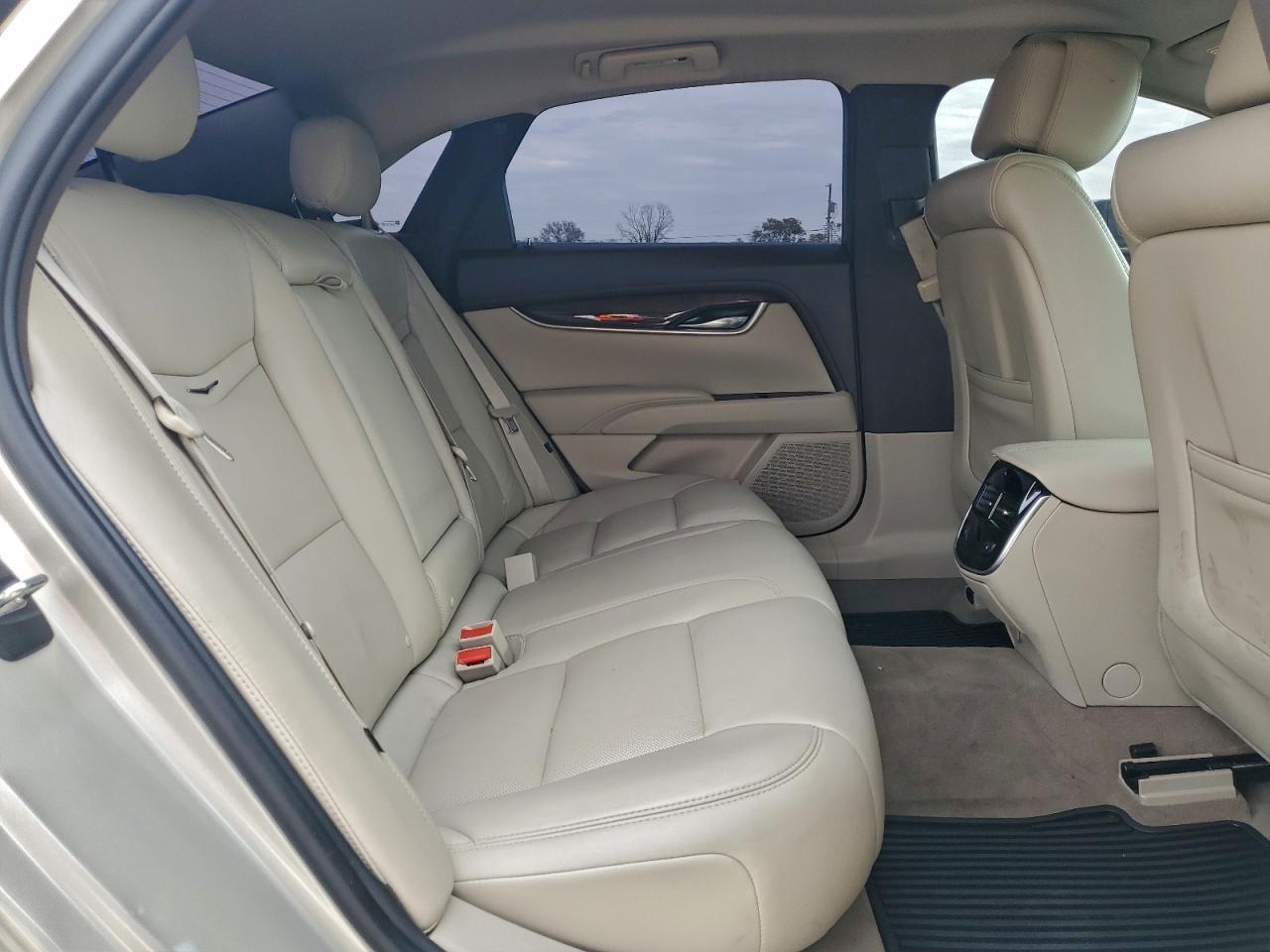 2013 CADILLAC XTS