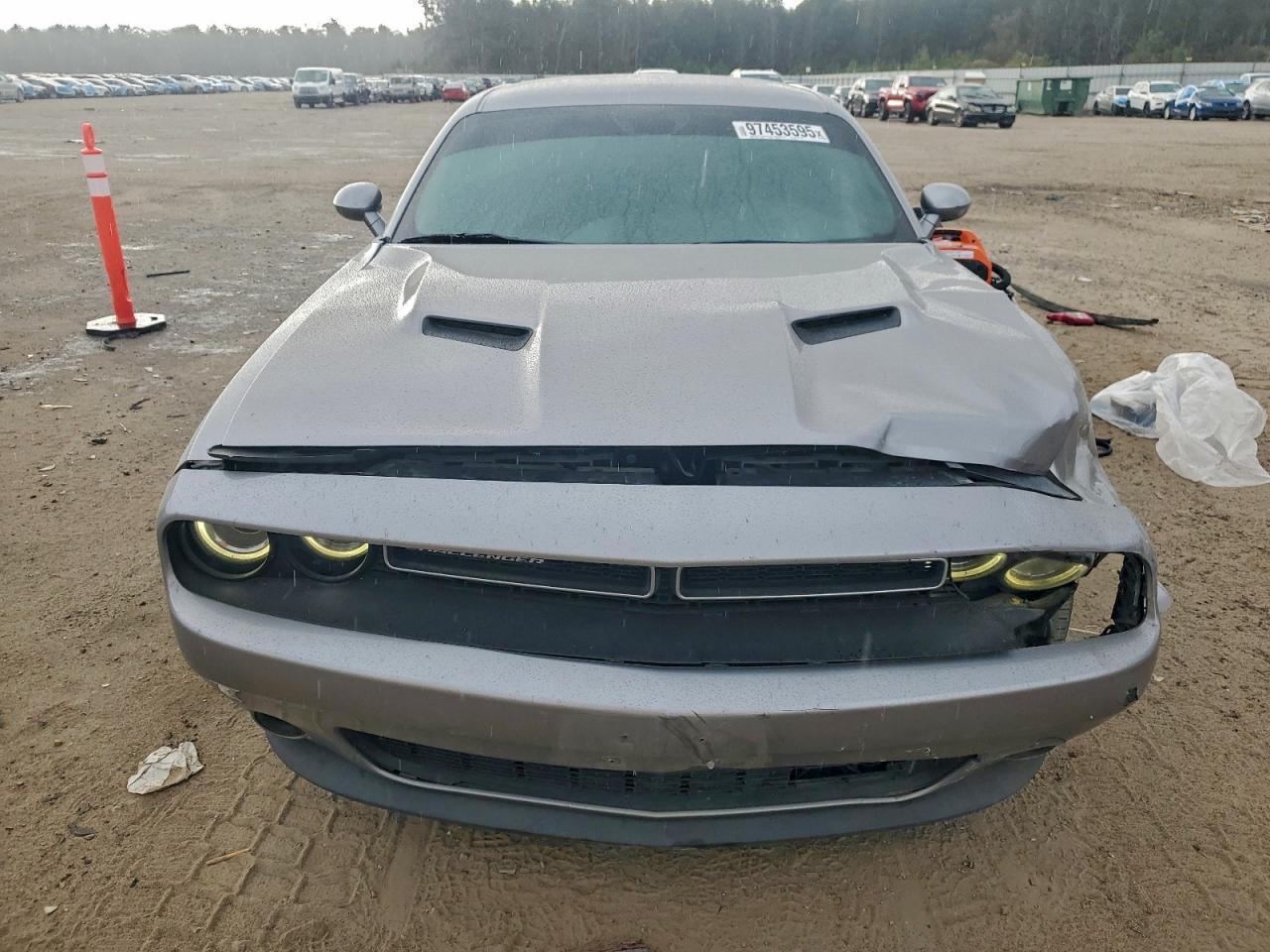 2017 DODGE Challenger