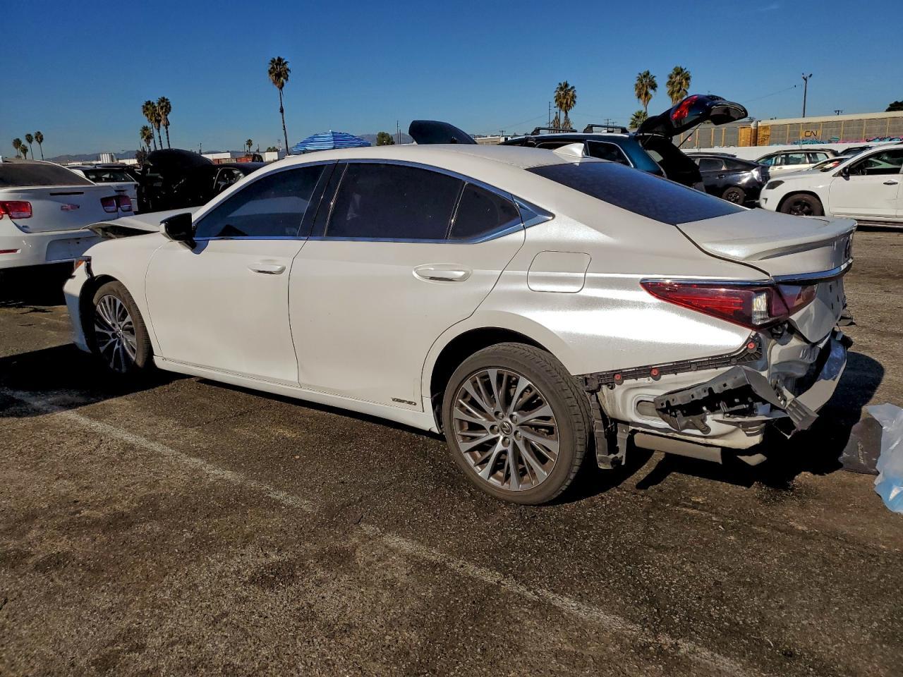 2021 LEXUS ES 300H