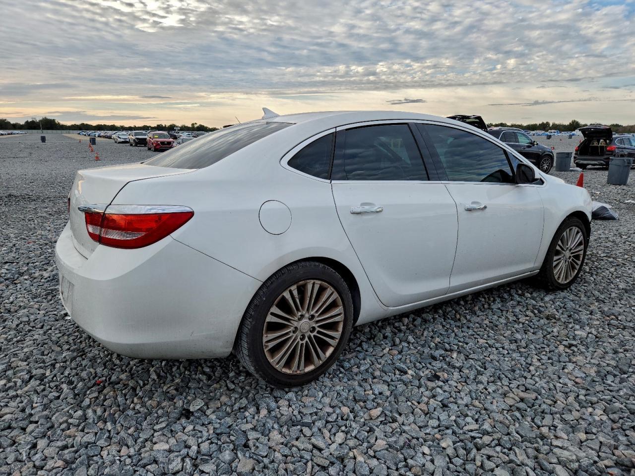 2013 BUICK VERANO