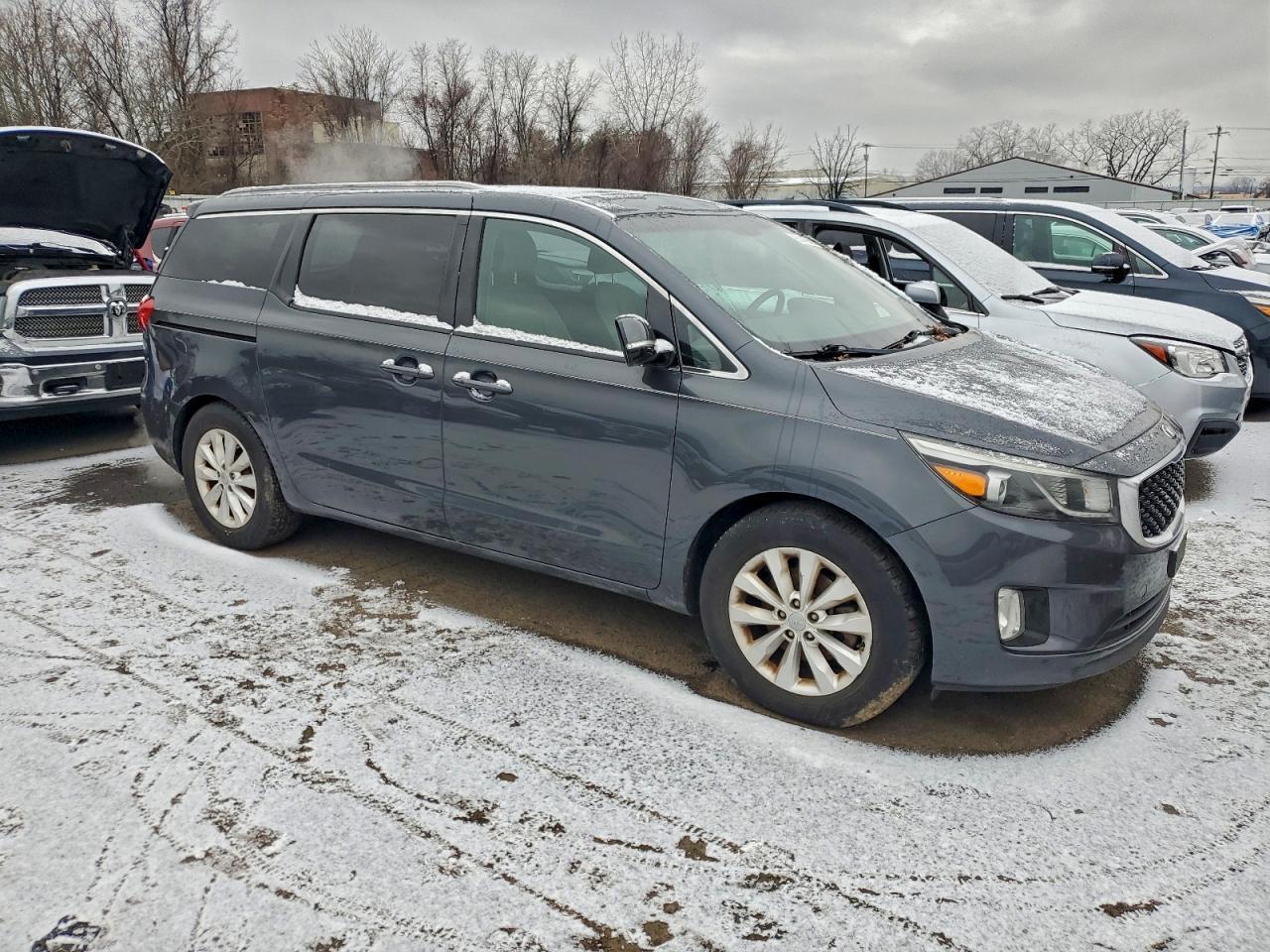 2015 KIA SEDONA