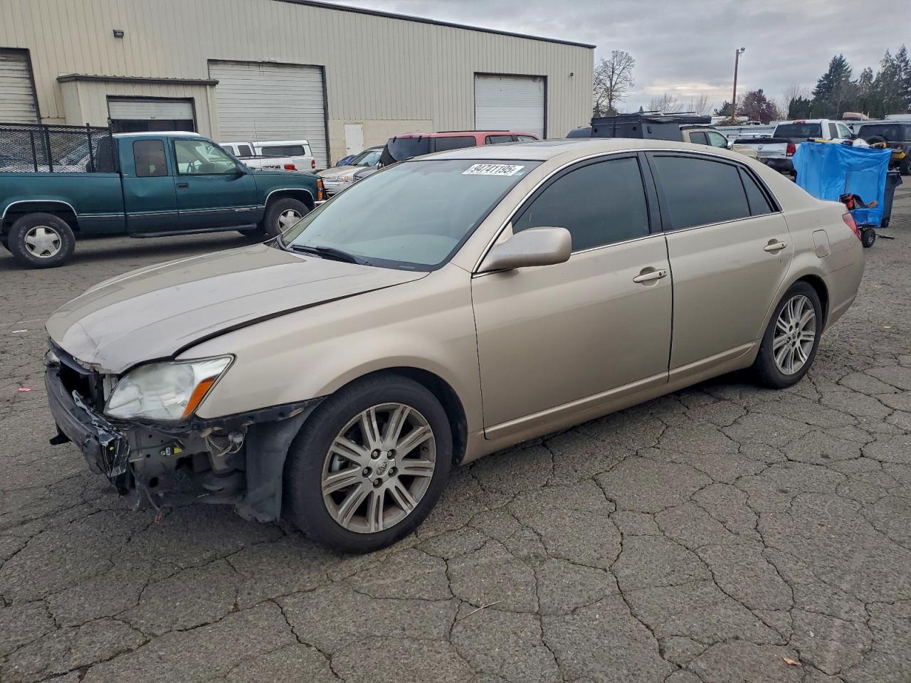 2006 TOYOTA Avalon