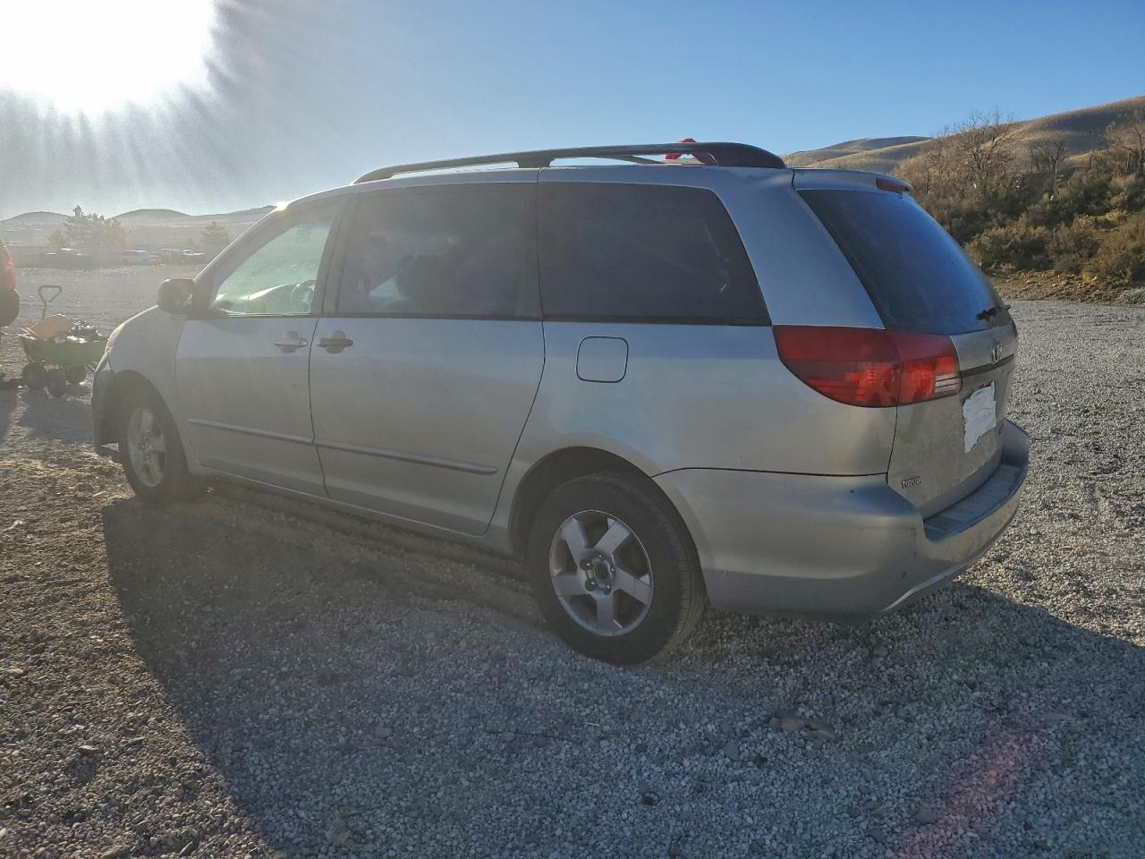 2005 TOYOTA SIENNA