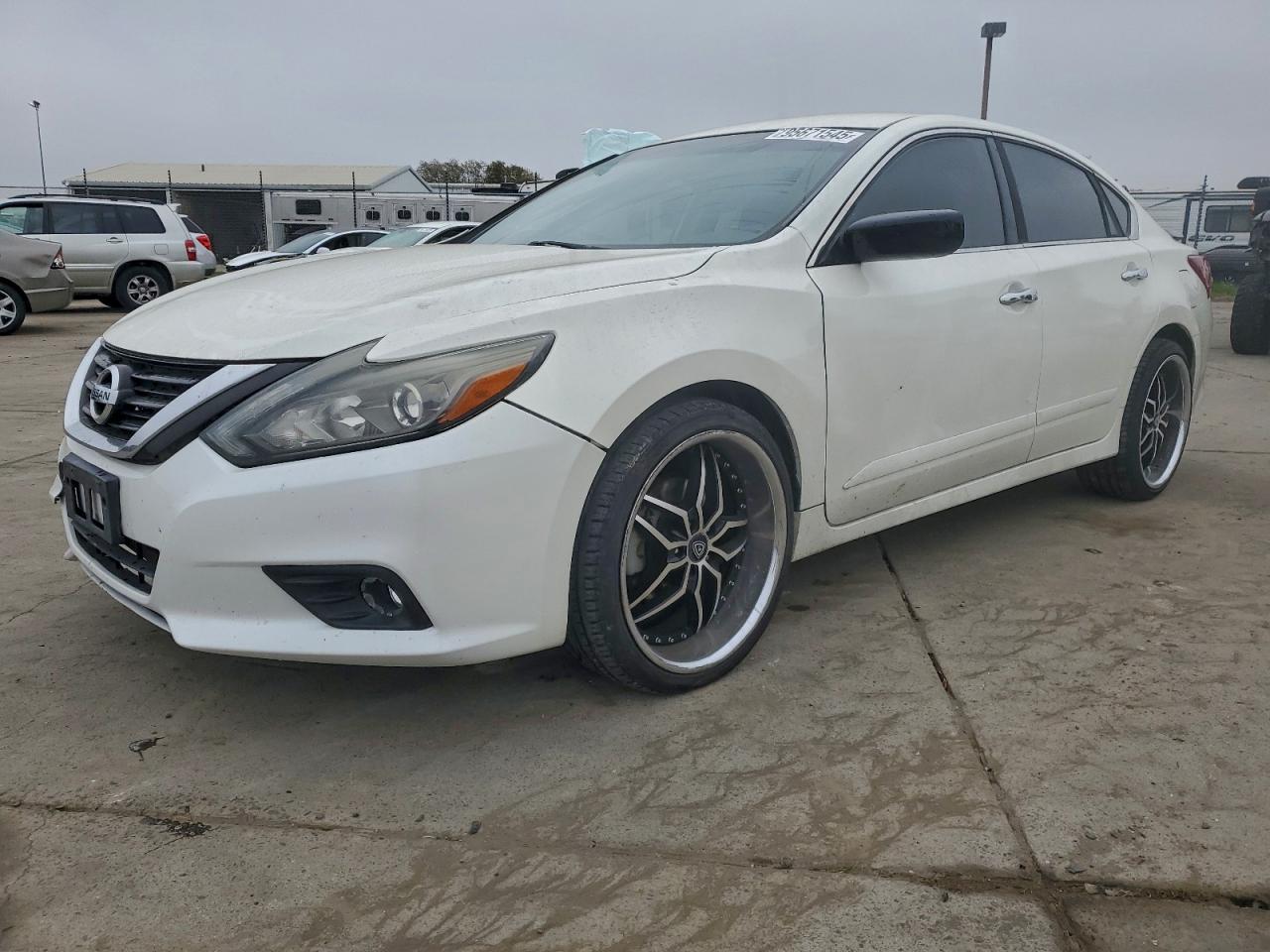 2017 NISSAN ALTIMA