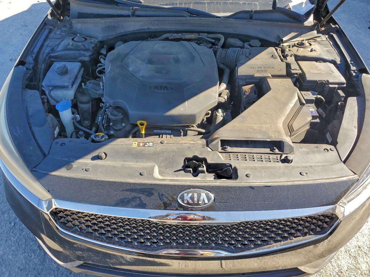 2017 KIA Cadenza