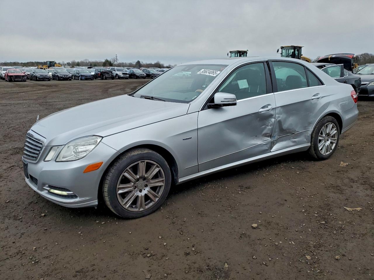 2012 MERCEDES-BENZ E-Class