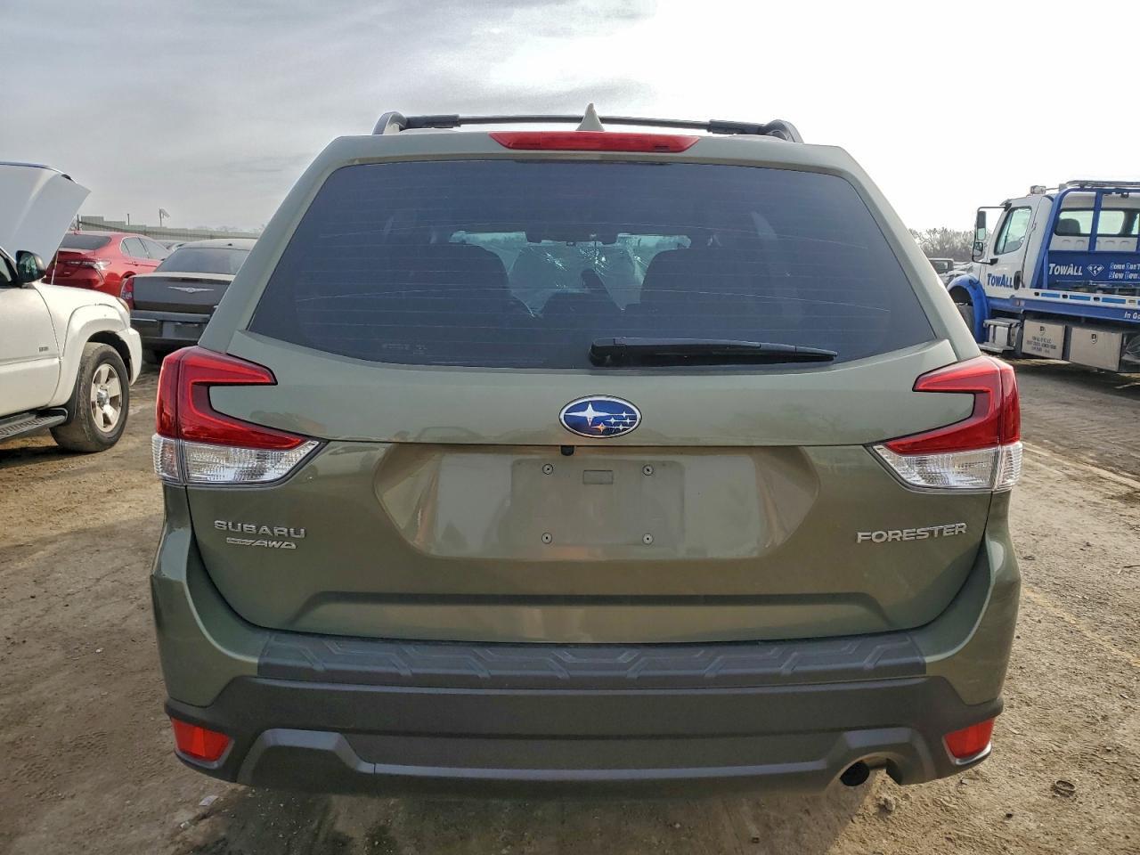 2021 SUBARU FORESTER