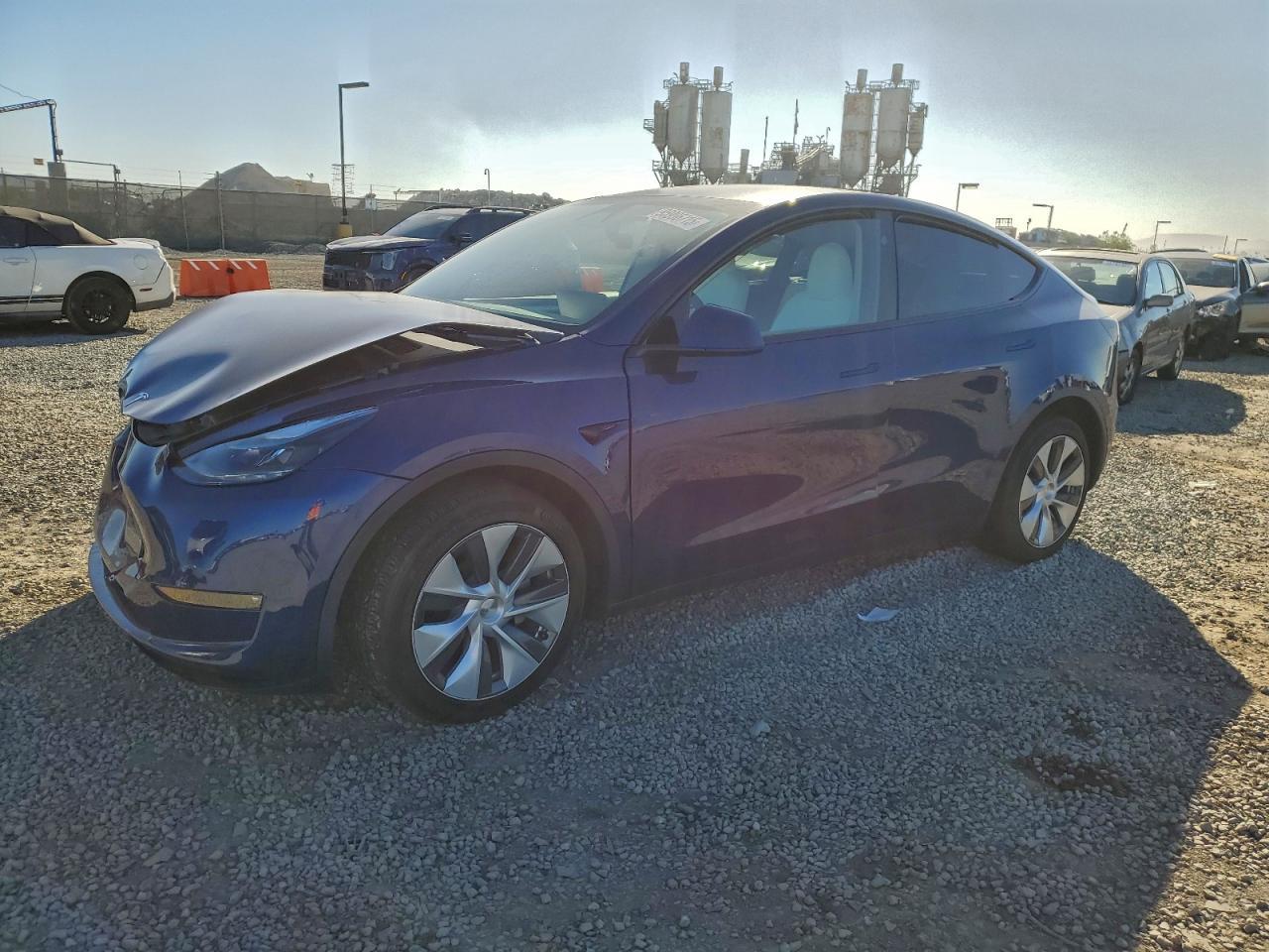 2024 TESLA MODEL Y
