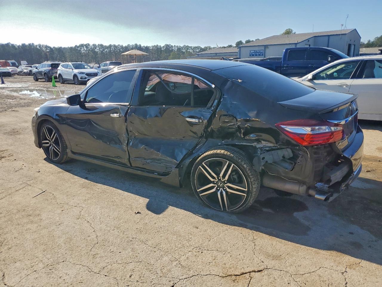 2017 HONDA ACCORD