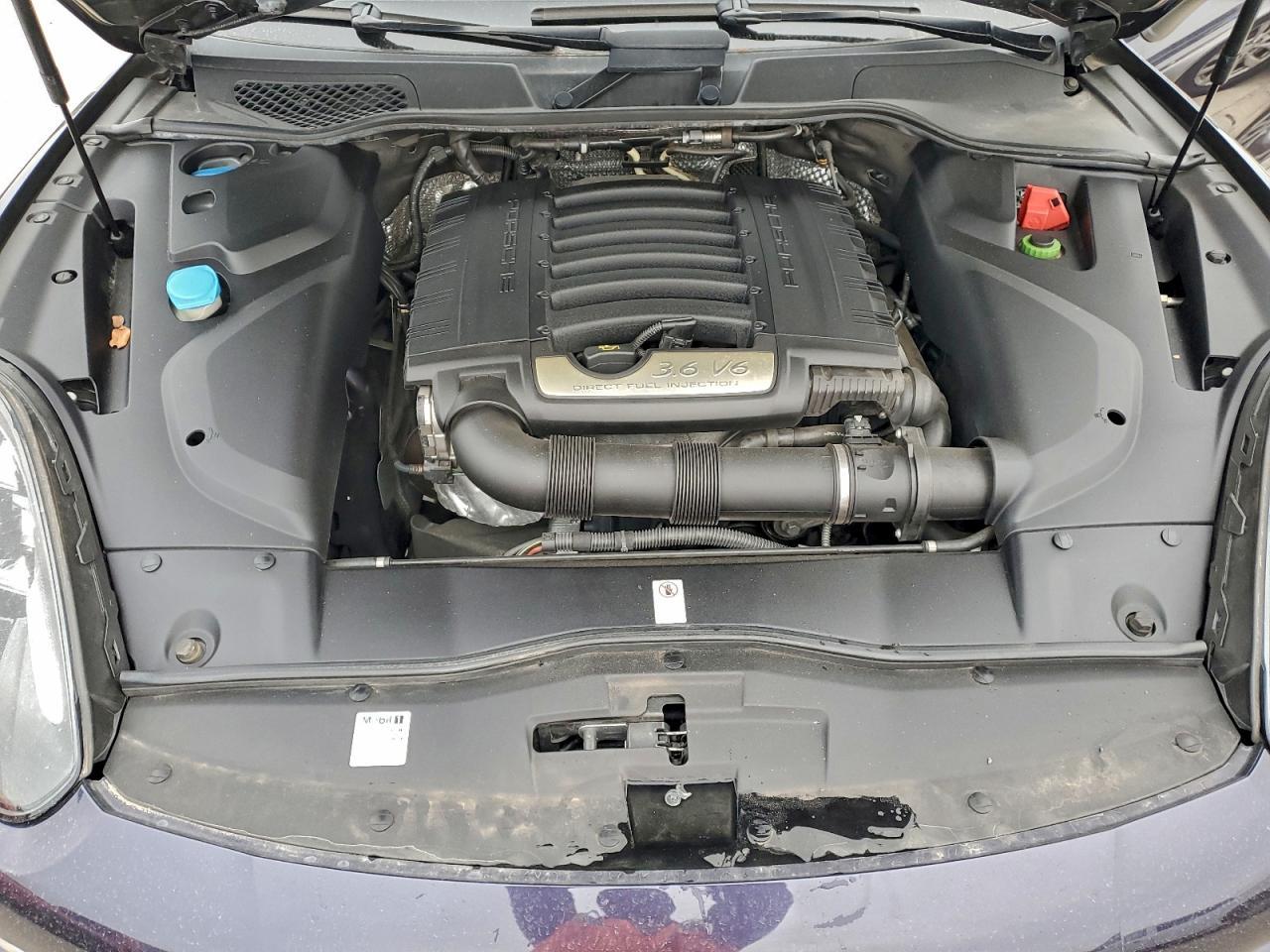 2018 PORSCHE CAYENNE