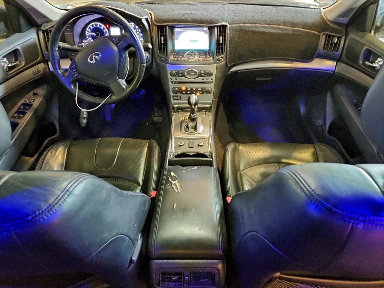2011 INFINITI G37