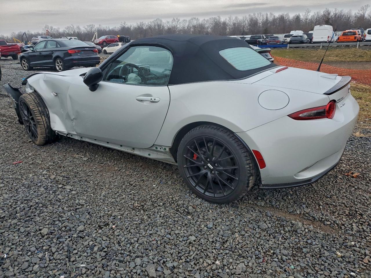 2017 MAZDA MX-5 Miata