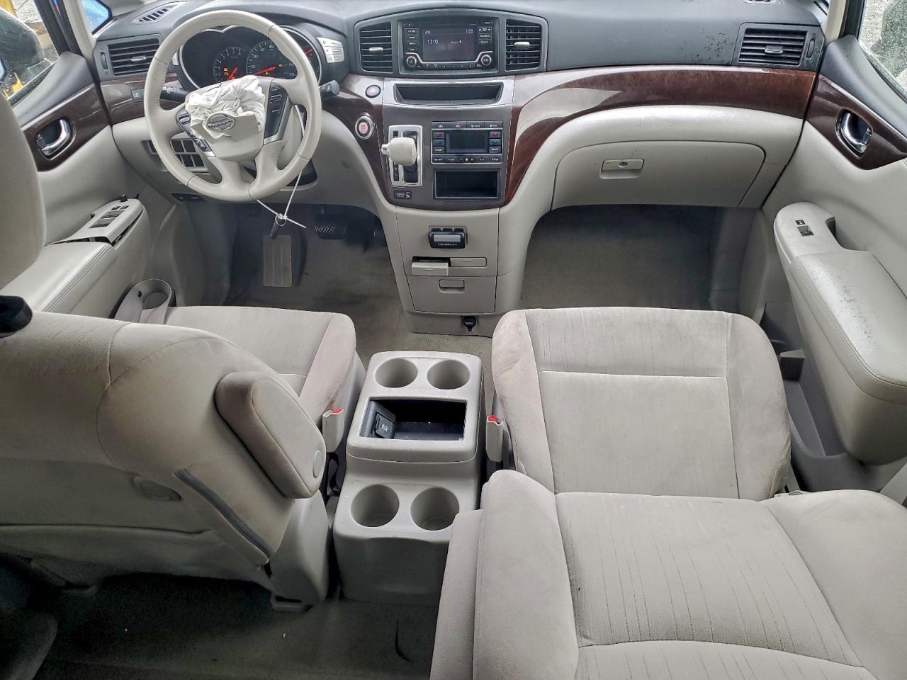 2016 NISSAN Quest