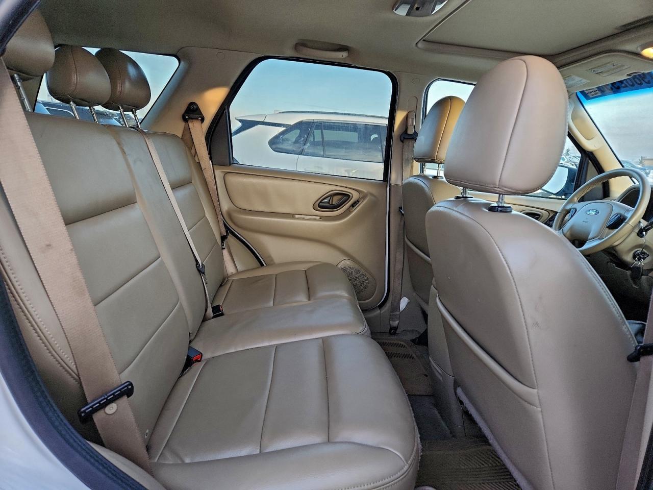 2005 FORD ESCAPE